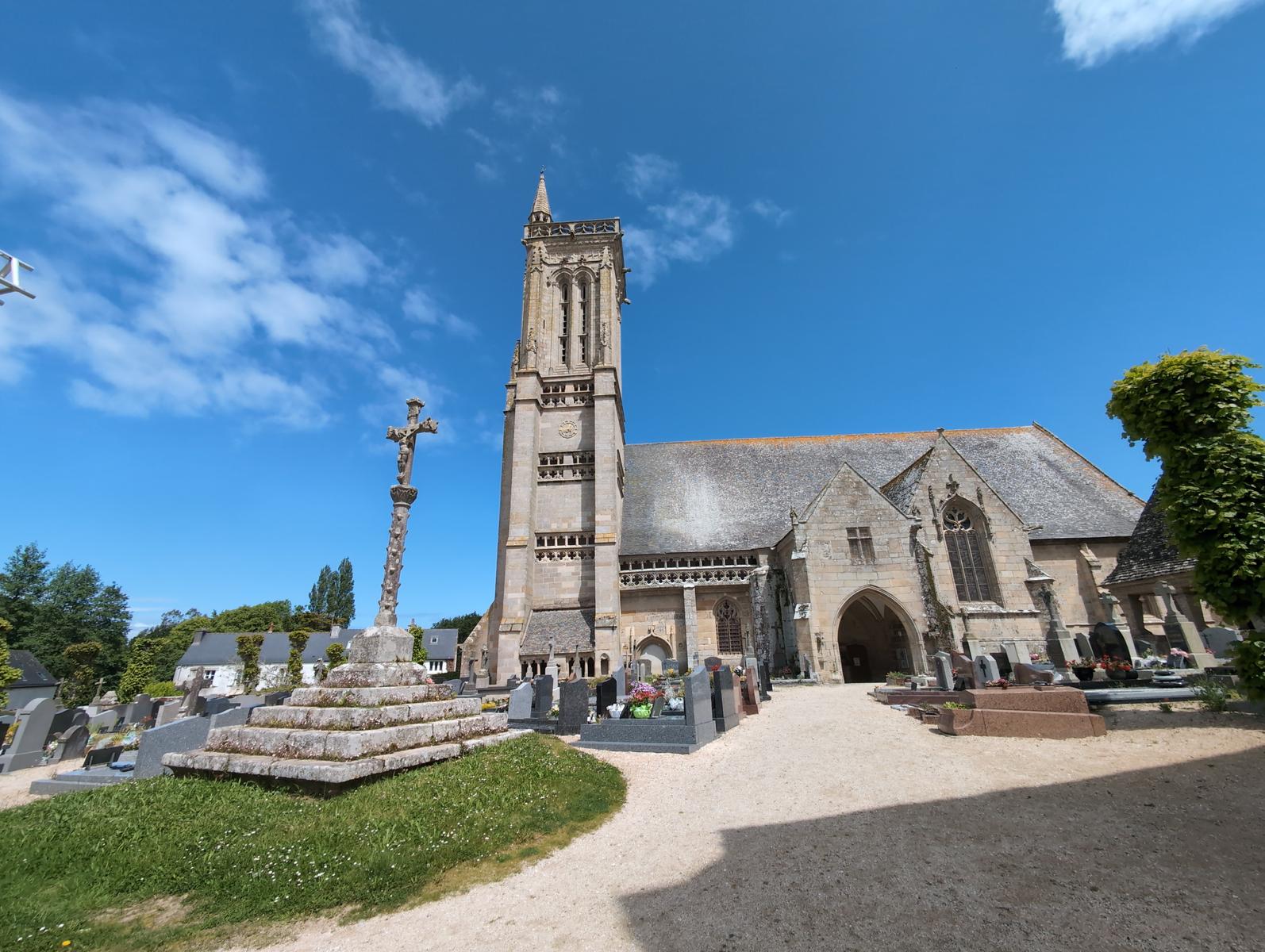 Église saint-jean-baptiste à St Jean-du-doigt